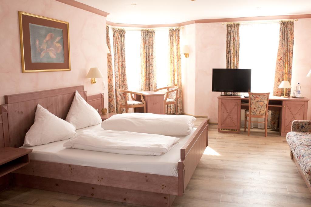 Hotel Hirsch Rothenberg Kültér fotó